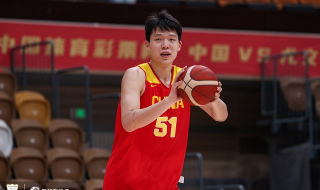 开云-杨瀚森经过NBA的锻炼后 能在国家队展示自己的进步&amp;带来更大帮助