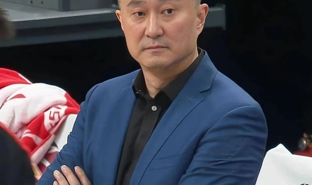 广东3消息！杜锋强调球队困难，焦泊乔婉拒归队，萨姆纳伤缺两周